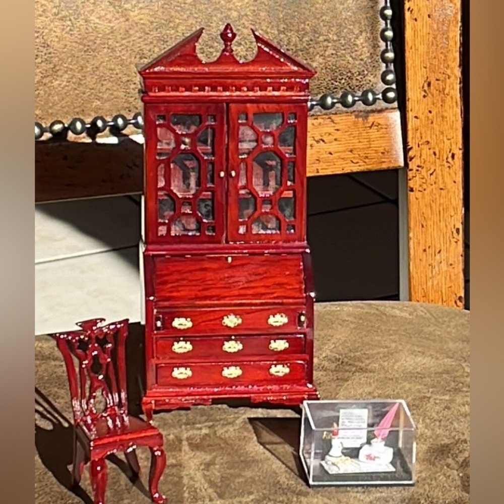 Dollhouse Furniture